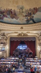 El Ateneo, la fameuse librairie dans un théâtre